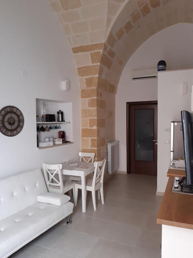 Casa Mima: Locazione Turistica Nel Centro Storico Apartment Brindisi Ngoại thất bức ảnh