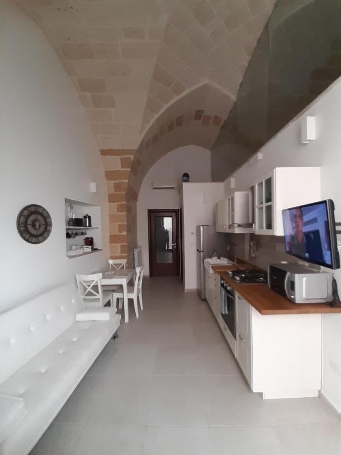Casa Mima: Locazione Turistica Nel Centro Storico Apartment Brindisi Ngoại thất bức ảnh