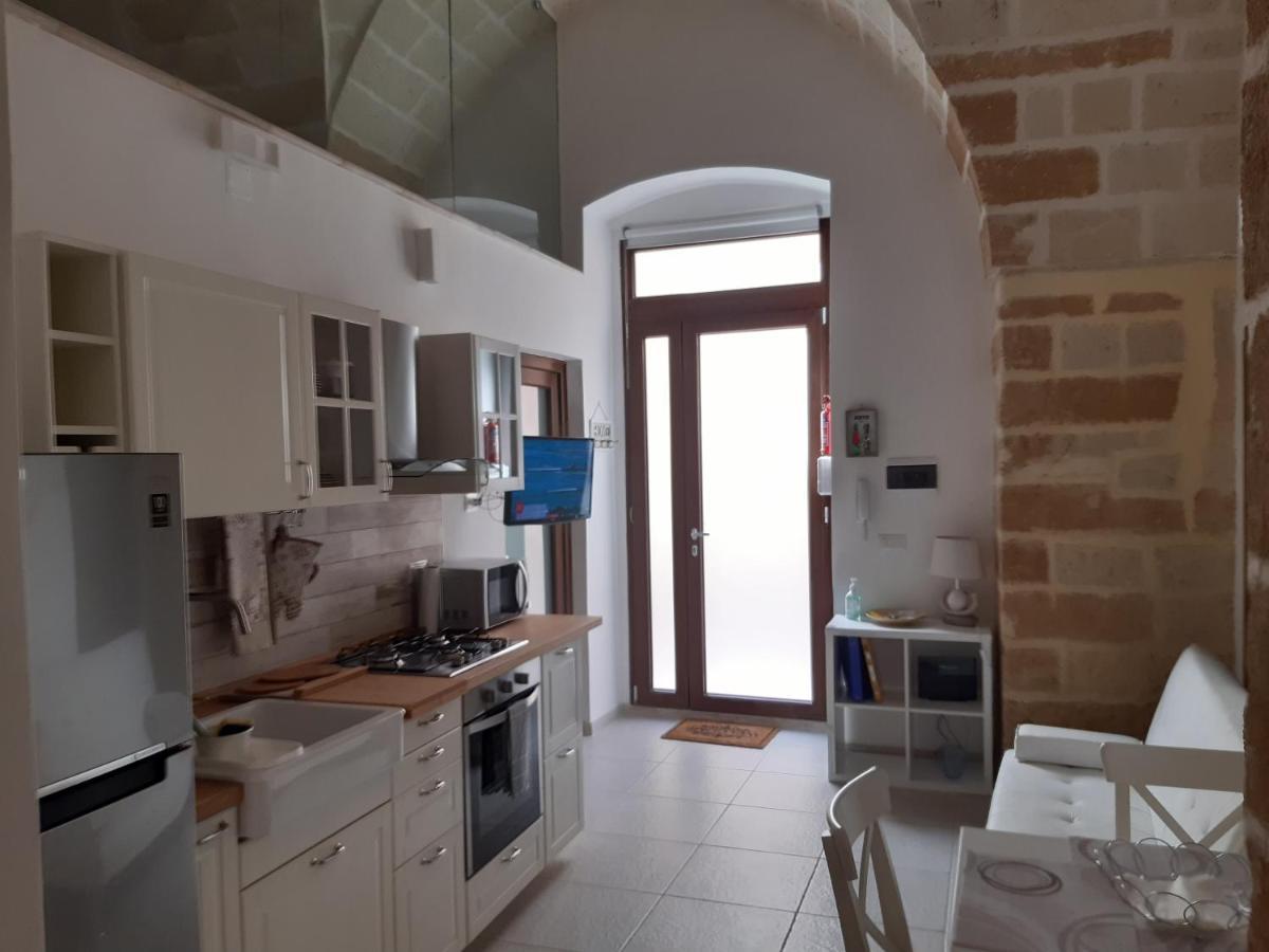 Casa Mima: Locazione Turistica Nel Centro Storico Apartment Brindisi Ngoại thất bức ảnh