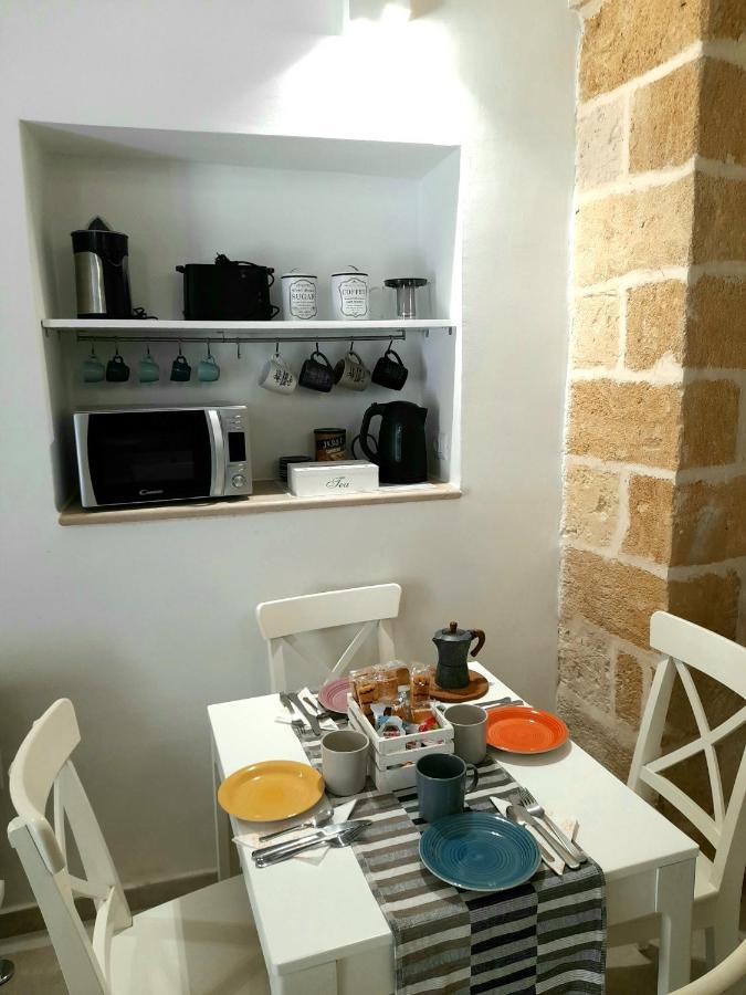 Casa Mima: Locazione Turistica Nel Centro Storico Apartment Brindisi Ngoại thất bức ảnh